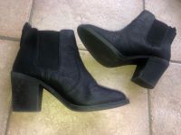 H& M Boots Stiefeletten Gr. 39, schwarz Nordrhein-Westfalen - Hilden Vorschau