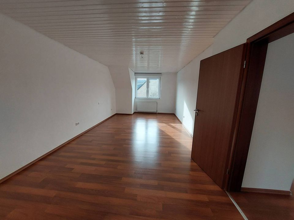 3,5 Zimmer-Wohnung, 92qm, Balkon, Dinslaken Averbruch in Dinslaken