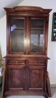 Schöner alter Schrank Kommode mit Vitrine dunkles Holz Hessen - Weimar (Lahn) Vorschau