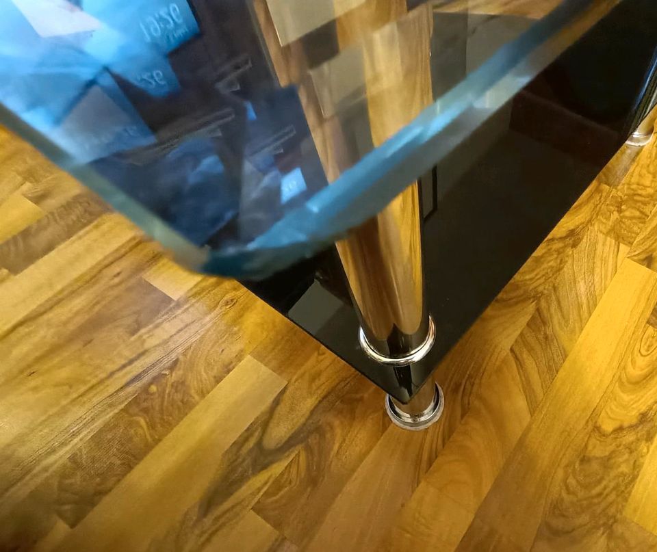Couchtisch aus Glas in Maintal