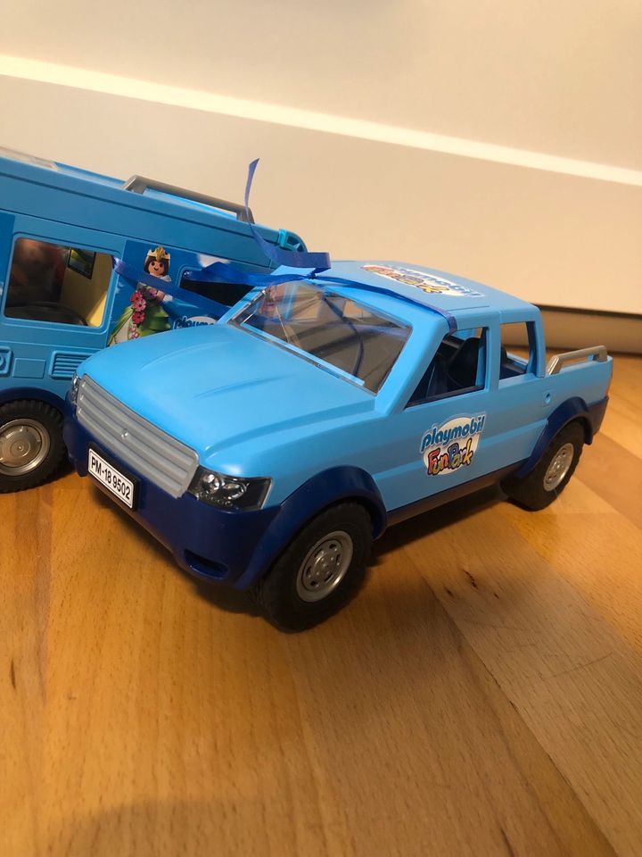 Blauer Playmobil Wohnwagen in Neuenkirchen - Merzen