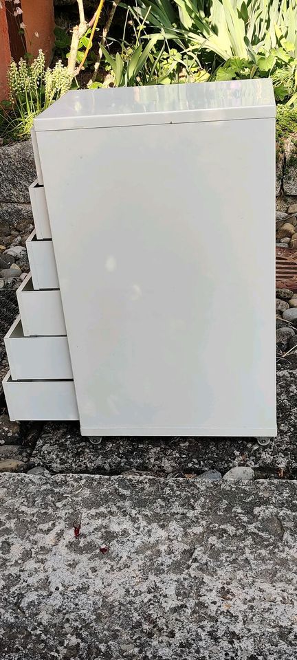 Stahl Schubladenschrank weiß lackiert in Laupheim