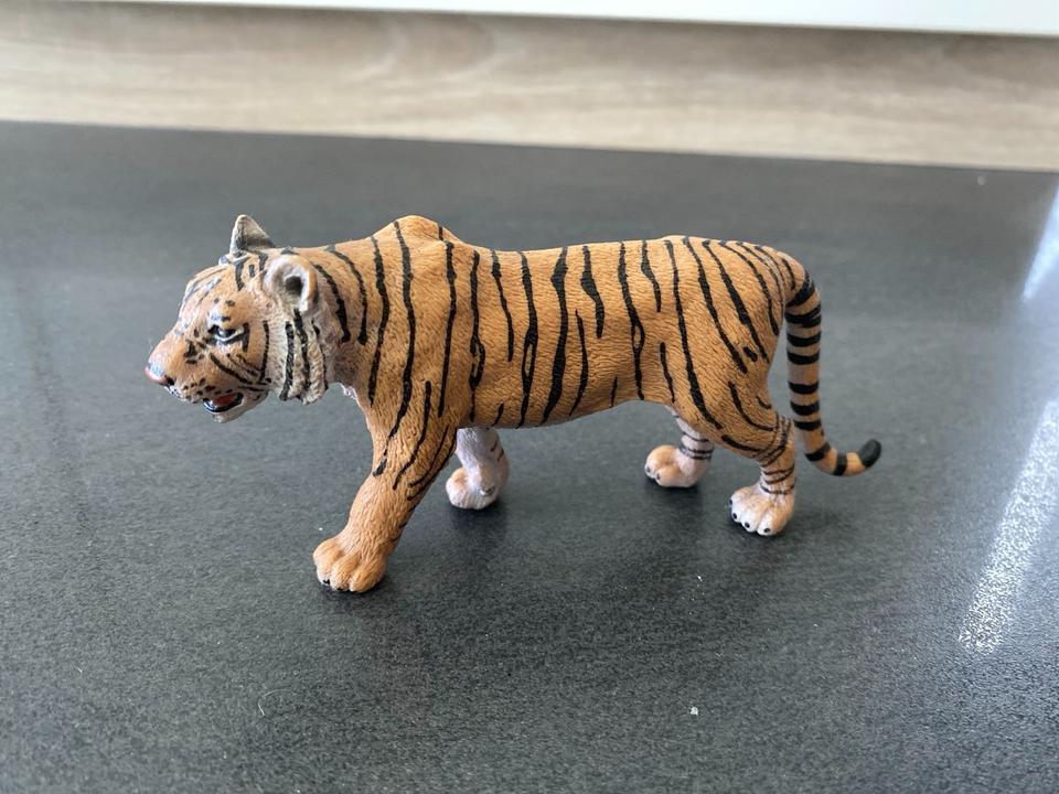 Original Schleich - 14372, 14369 Tiger und 14373 Löwe in Heusweiler