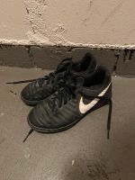 Nike Multinoken Fußballschuhe Schwarz Größe 33 Hessen - Hofheim am Taunus Vorschau