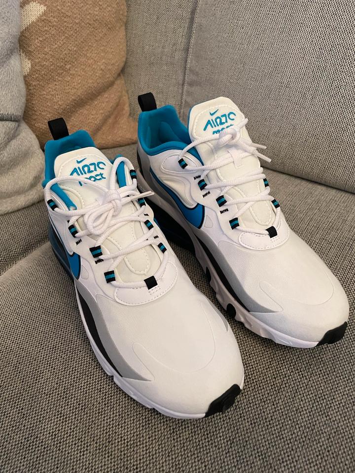 Nike air Max 270 react weiB blau Gr. 45 neu in Nordrhein Westfalen Hilden kleinanzeigen