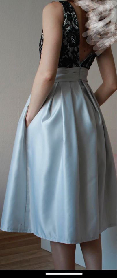 Silber-Schwanz Cocktailkleid Abendkleid mit Spitze 32xxs in Bempflingen