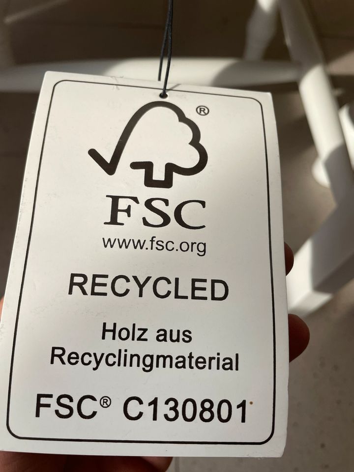 Tischgruppe Vermont, Recyceltes Pinienholz, 100% FSC, Auszugtisch in Brandis