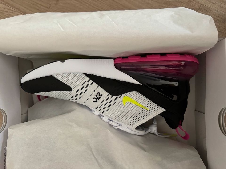 Nike Air Max 270 White Black Fuchsia Volt Neu Größe 45 in Ulm