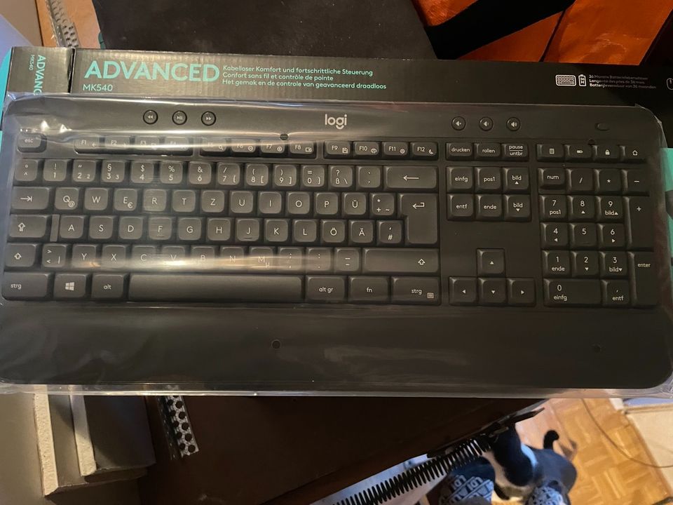 Logitech MK540 Advanced Kabellose Tastatur und Maus in Höchstädt a.d. Donau