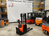 Hochhubwagen BT SWE120L Nordrhein-Westfalen - Werl Vorschau