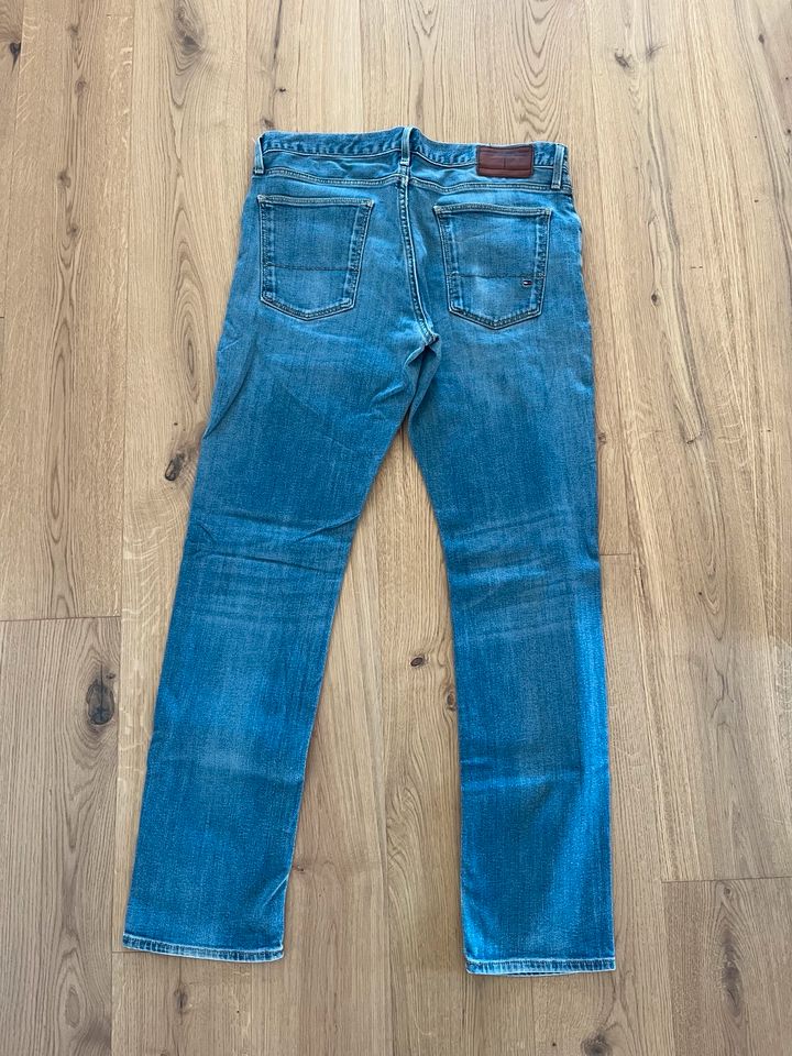 Tommy Hilfiger Jeans hell 34/32 in Grettstadt