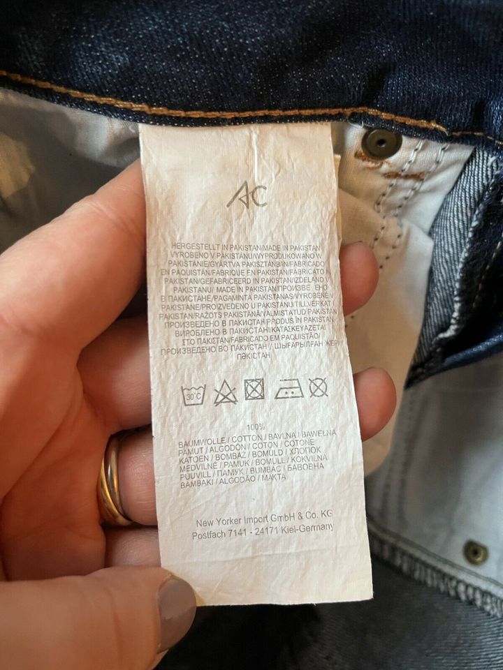 New Yorker Jeans Minirock blau Gr.M in Hamburg-Mitte - Hamburg Neustadt |  eBay Kleinanzeigen ist jetzt Kleinanzeigen