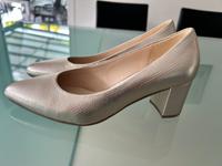Gabor Pumps, NEU, gold, Größe 39 Hessen - Philippsthal (Werra) Vorschau