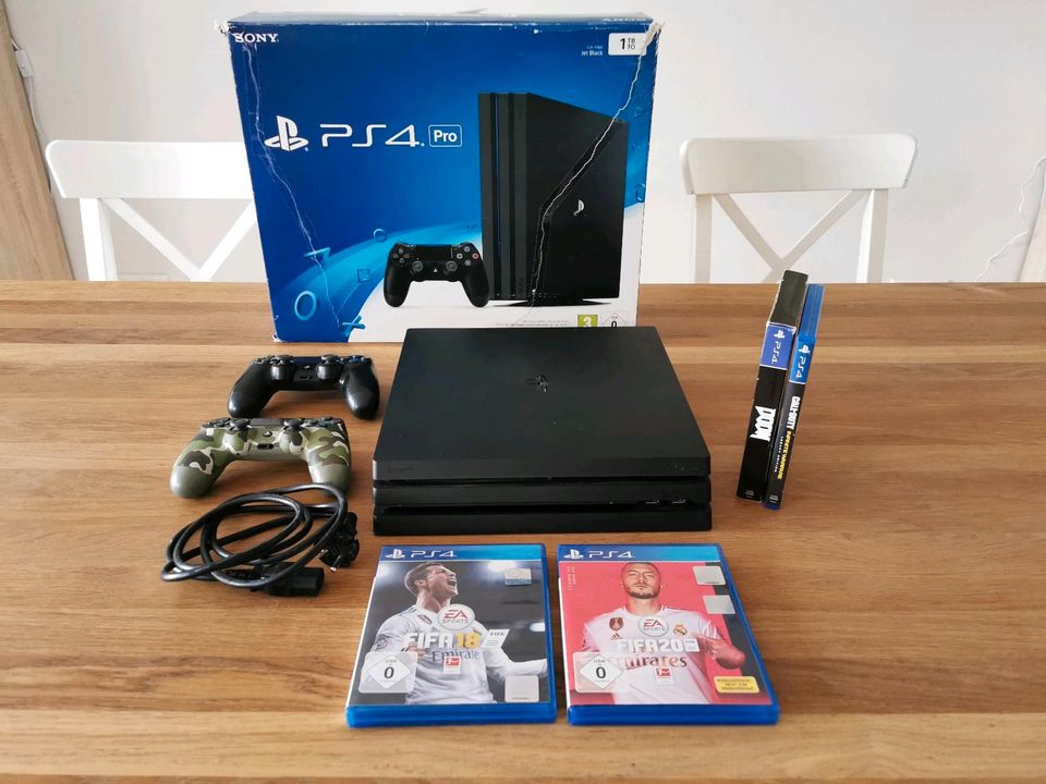 Playstation 4 Pro PS4 in Dortmund