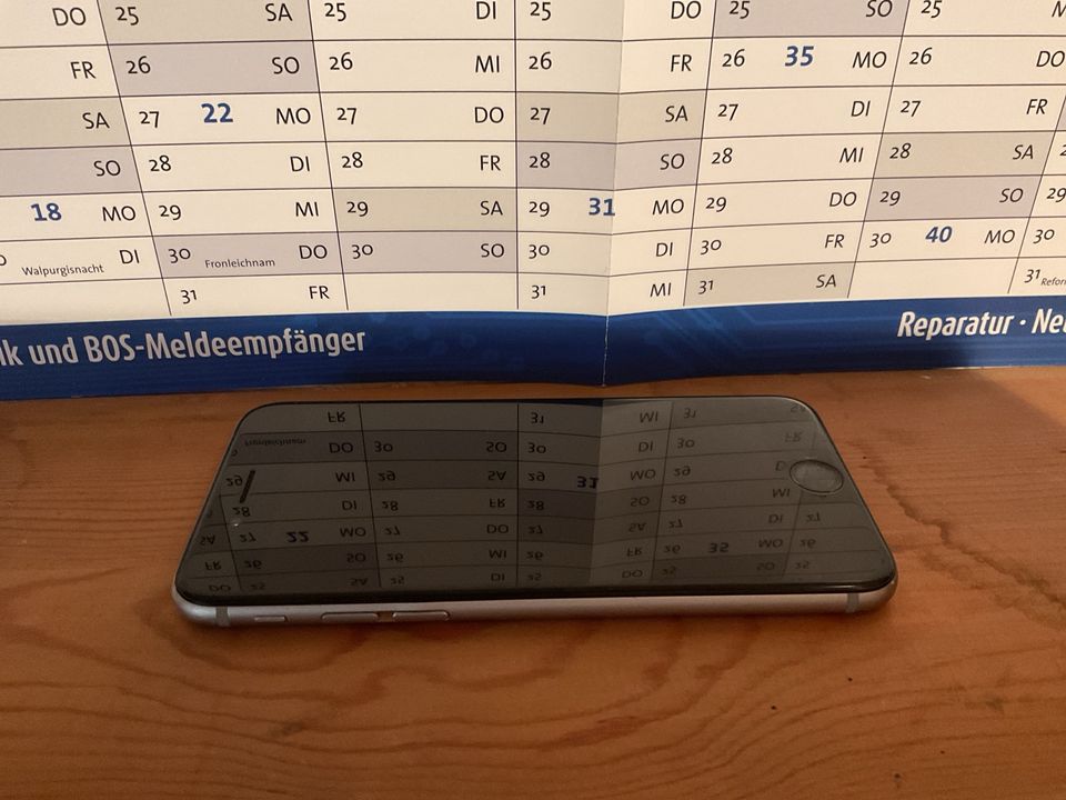 iPhone 6 funktionstüchtig - Akku breit in Fraureuth