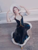 Royal dux bohemia Porzellan Figur Porzellanfigur Tanzende Frau Nordrhein-Westfalen - Lemgo Vorschau
