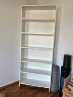 Ikea Billy Regal Bücherregal weiß zu verschenken Berlin - Reinickendorf Vorschau