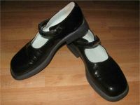 Dunkelblaue Lacklederschuhe von CHERIE Gr. 36 Hamburg - Wandsbek Vorschau