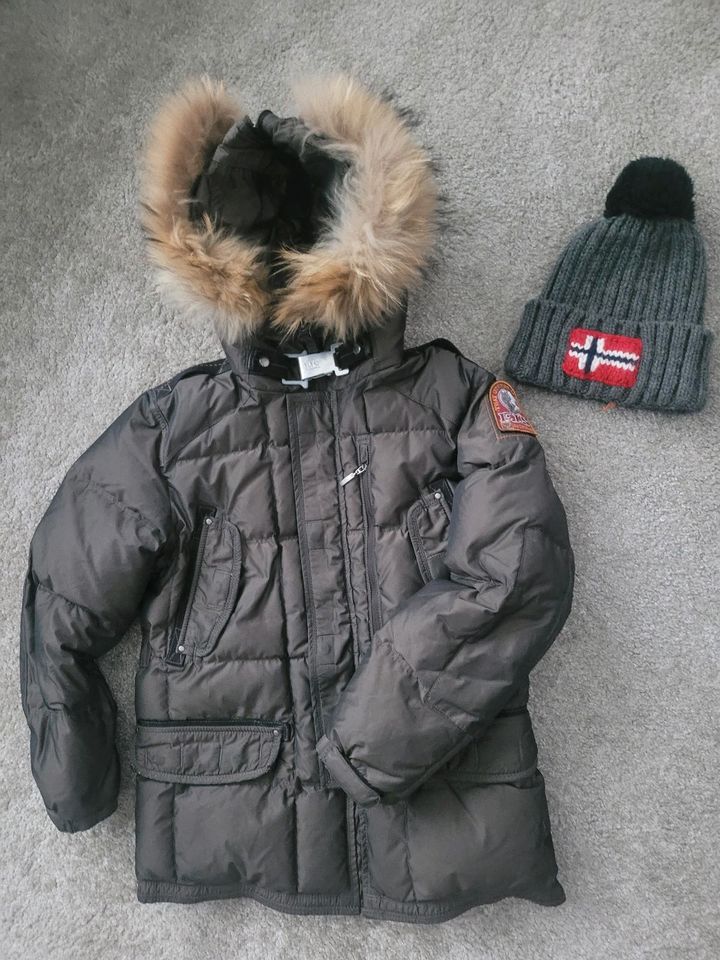 Parajumpers Kinder Daune/Winterjacke/Mütze Napapijri Gr. 140/10J. in Hamburg