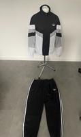 Adidas jogginganzug gröse L Nordrhein-Westfalen - Voerde (Niederrhein) Vorschau