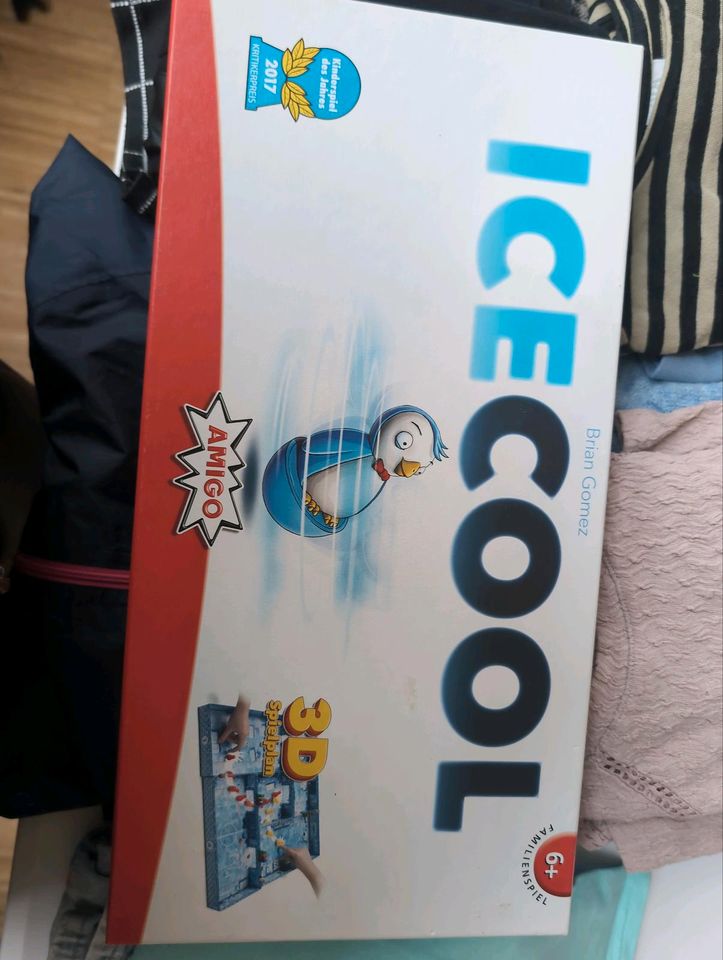 Icecool/  Gesellschaftsspiel in Hamburg