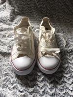 Schöne Sneakers von Fila beige Größe 41 Bayern - Marxheim Vorschau