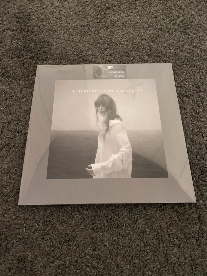 Taylor Swift The Tortured Poets Department Vinyl + The Albatross in Bochum