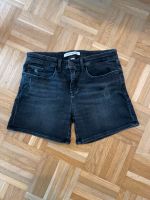 Calvin Klein Jeans-Shorts Hotpants Größe 16 Hamburg-Nord - Hamburg Winterhude Vorschau