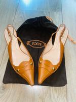 Tod‘s Slingback Pumps Größe 39½ Braun Beige Top Zustand Niedersachsen - Wilhelmshaven Vorschau