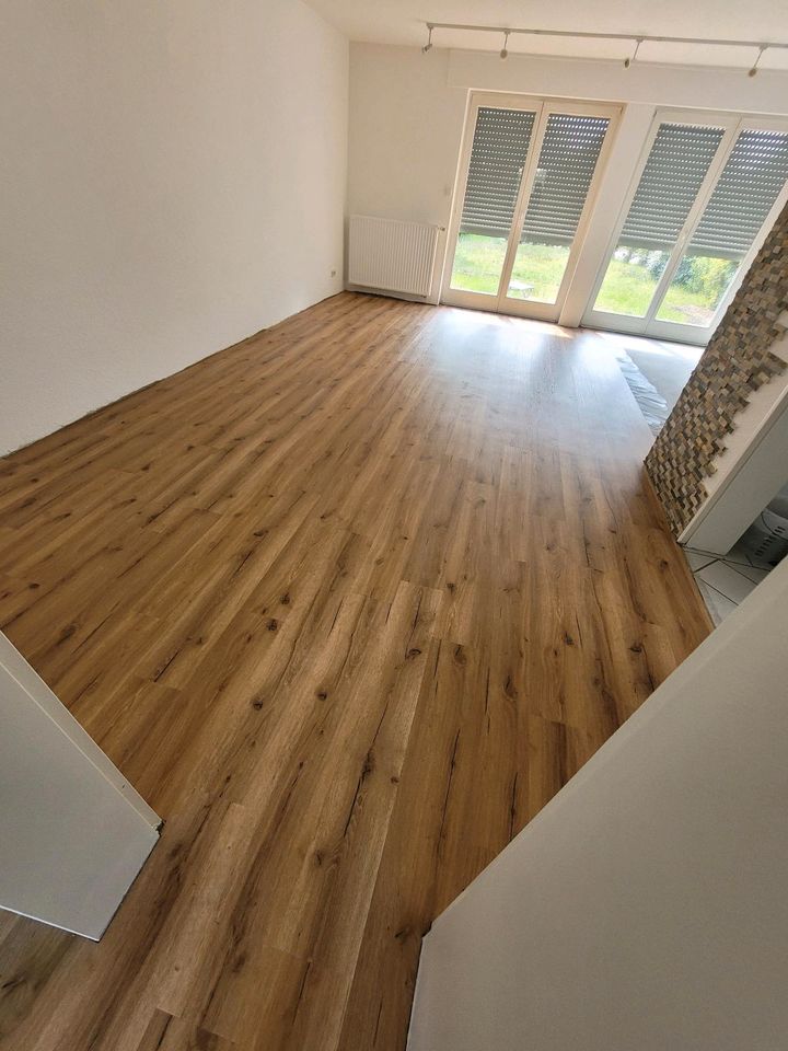 Bodenleger / Malerarbeiten / Trockenbau / Vinyl Designbelag in Osnabrück