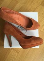 Pumps Wildleder mit kl. Plateau Orange Rost 5th Avenue Gr.40 neu Niedersachsen - Braunschweig Vorschau