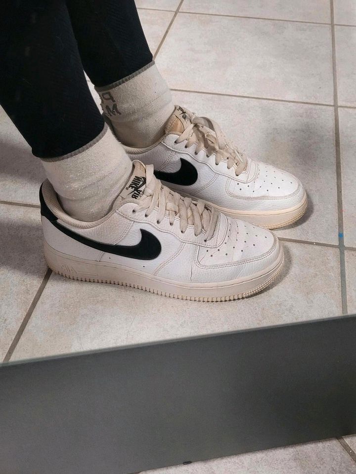 Air force 1 in Sehlem