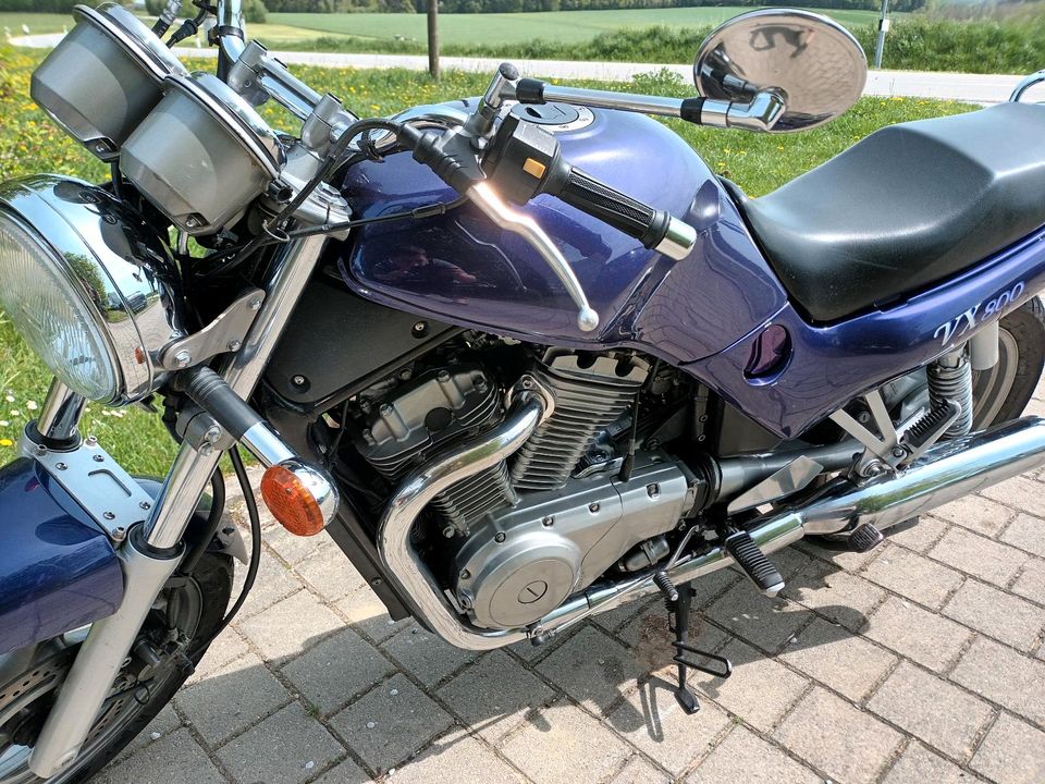 Suzuki VX 800 mit V2 Motor und Kardanantrieb! in Wittibreut