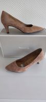 Tamaris Pumps Wildleder beige 6 cm Absatz Echtleder High Heels Hessen - Ahnatal Vorschau