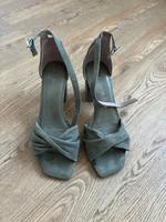 Tamaris Sandaletten, sage green, Gr. 39 München - Bogenhausen Vorschau
