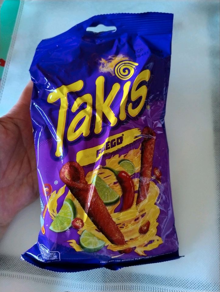 Takis Fuego, 100g Tüte, je 2,50€ - Mengenrabatt ab 3 Tüten in Hamburg