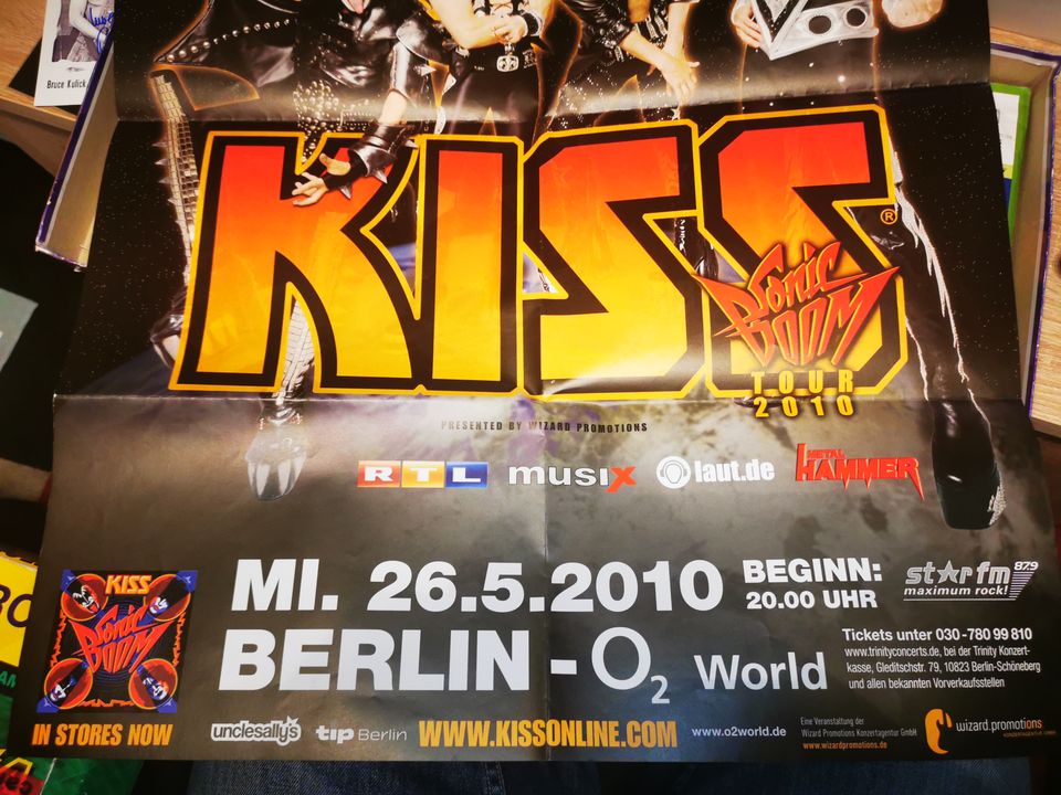 KISS SONIC BOOM  BERLIN 2010 plakat poster neu in Pirna