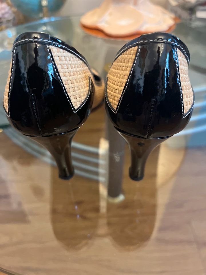 Original Prada eleganter Pumps Schuhe in Berlin