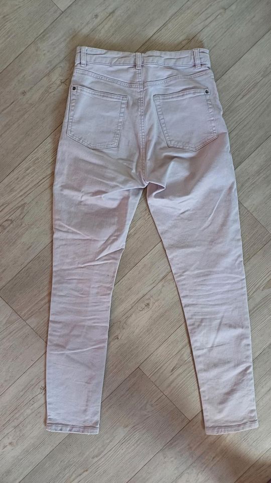 2 Jeans Hosen Mädchen in Markranstädt