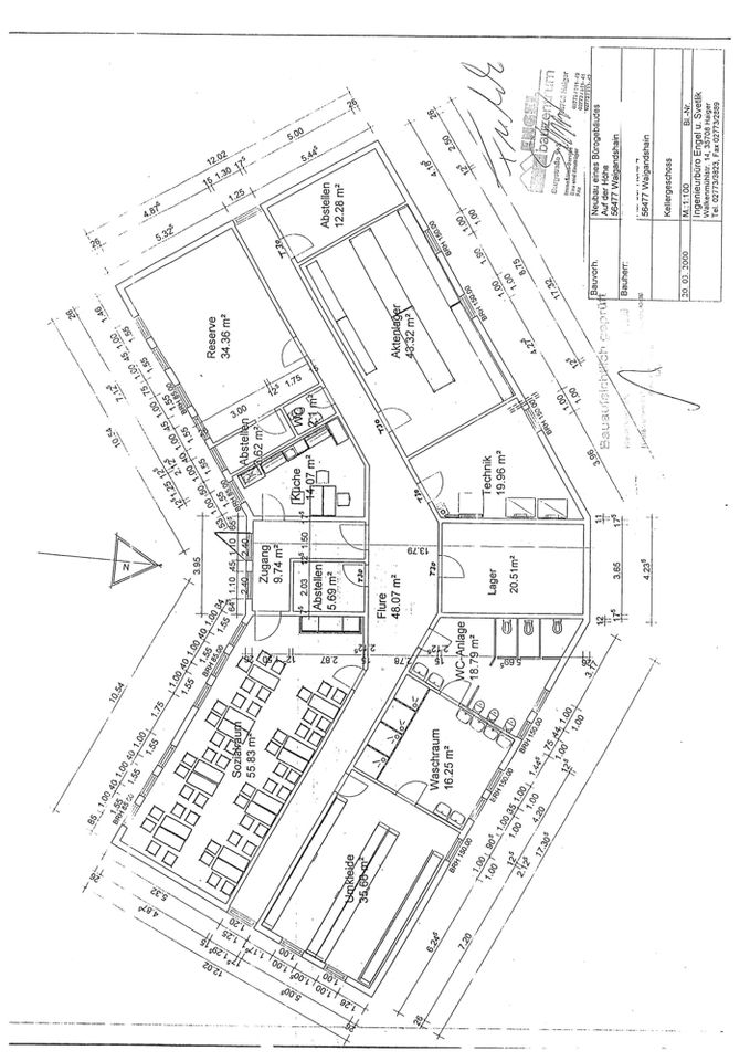 Produktionshalle (ca. 2.200m²) mit 2 Laufkrane von 63/5 t und 25 t sowie  Bürogebäude mit ca. 1.200m² Fläche in der Nähe von Herborn. in Waigandshain