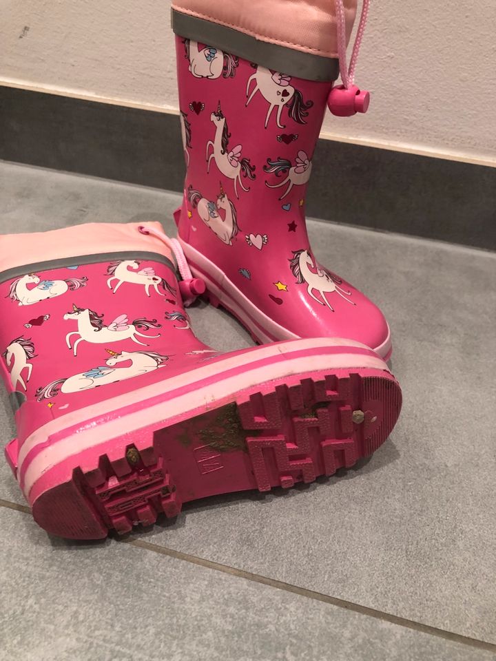 Neuwertig Stiefel Mädchen rosa in Kamp-Lintfort