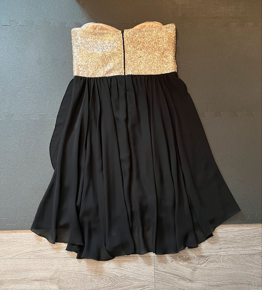 Vera Mont Kleid kurz mit Pailletten, schwarz/gold, Gr. 42 in Niedersachsen  - Wolfsburg | eBay Kleinanzeigen ist jetzt Kleinanzeigen