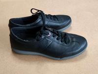 ECCO Sneaker Leder Gr. 37 (23,5 cm) wie NEU Stuttgart - Mühlhausen Vorschau