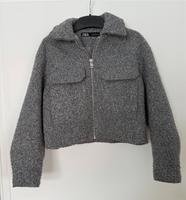 Kurze graue Zara Oversize Bouclé-Bomberjacke | Teddy-Jacke | Gr.M Neustadt - Südervorstadt Vorschau