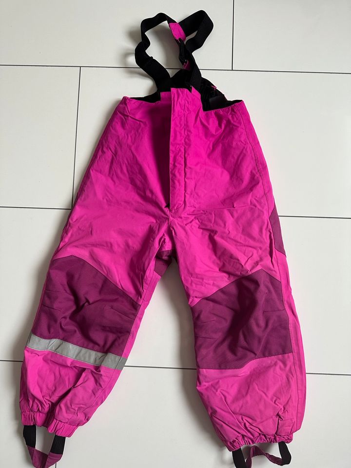 Schneehose H&M pink Skihose gr.110 Mädchen in Nordrhein-Westfalen - Neuss |  eBay Kleinanzeigen ist jetzt Kleinanzeigen