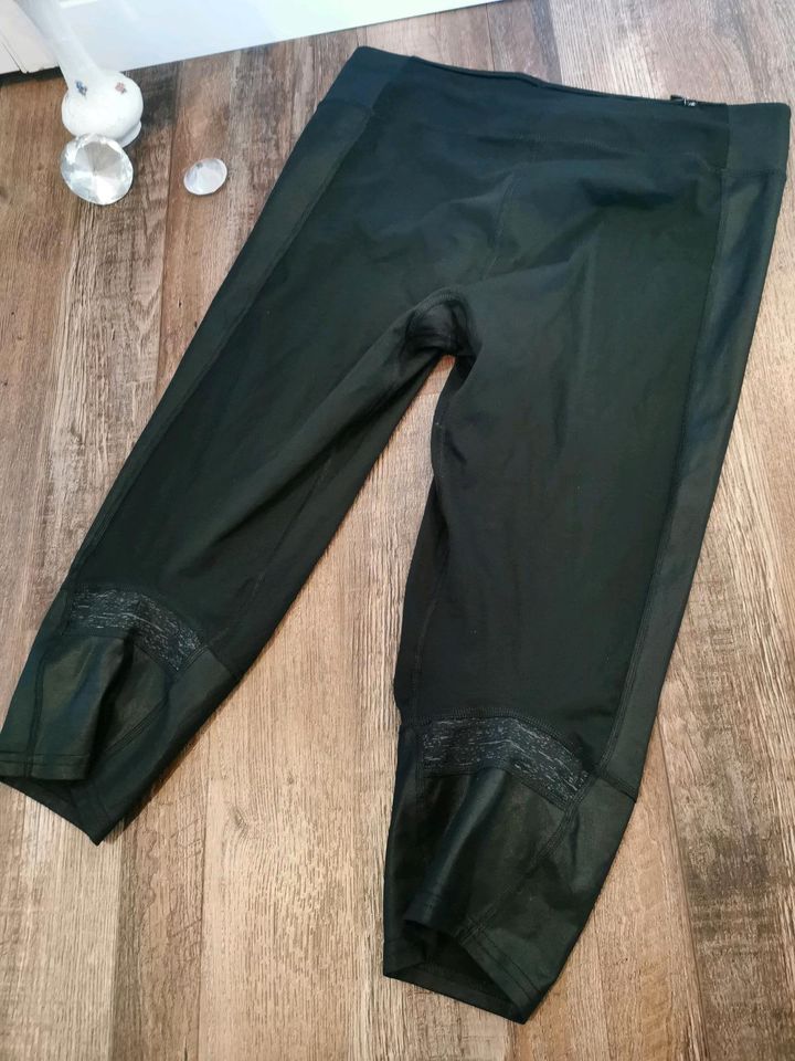 Adidas Supernova Sport tight gr. 38/40 in Gettorf