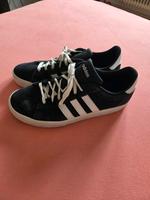 adidas Schuhe gr.44,5 in schwarz Hessen - Hattersheim am Main Vorschau