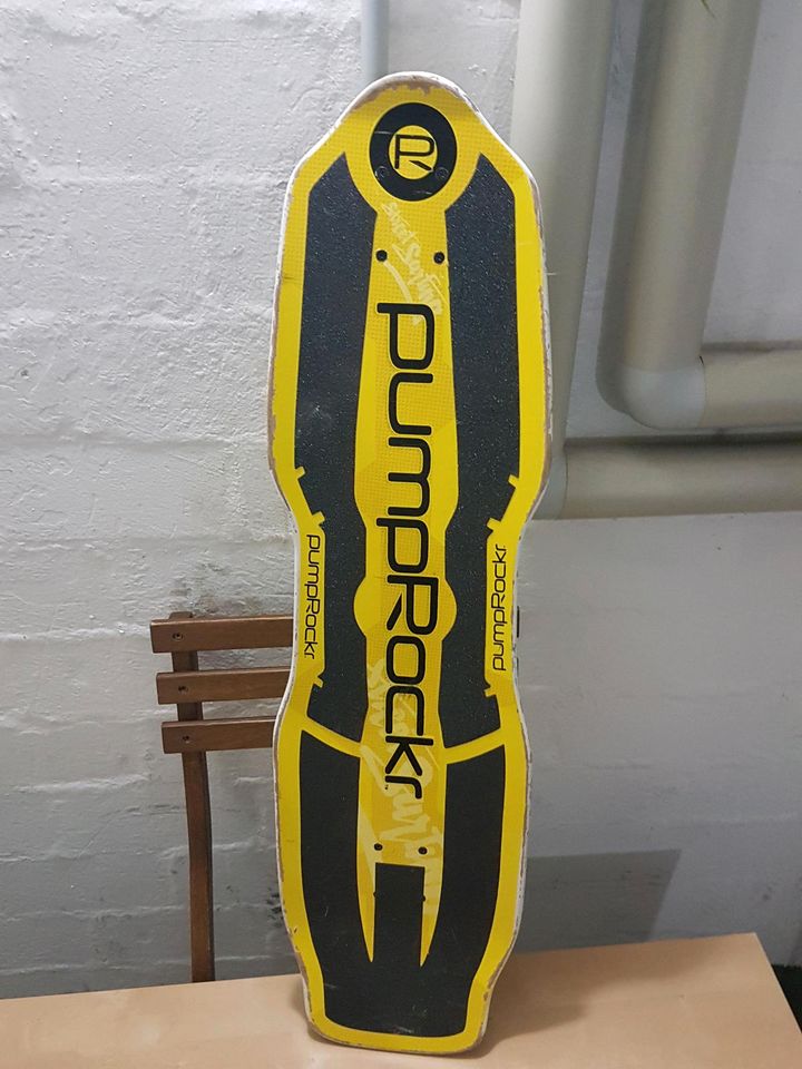 PumpRockr Skateboard/Waveboard in Hamburg