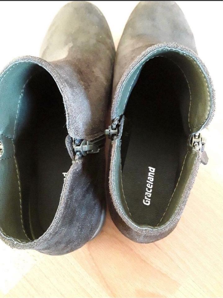Stiefeletten, braun / dunkelgrün, Wildlederoptik, Herbstschuh in Erkrath