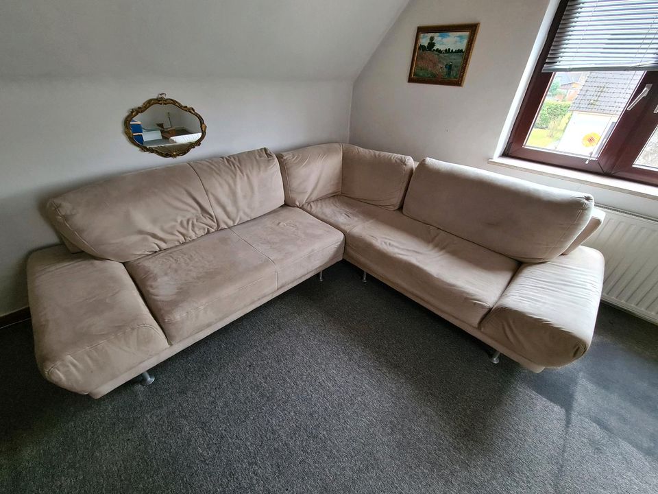 Couch Verlours in Hartenholm